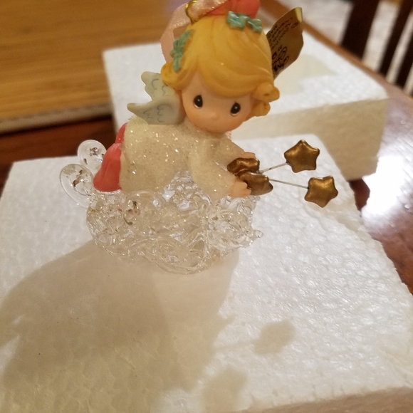 Rare Precious Moments Angel on Cloud, Porcelain and Glass, Item #748544A. - Picture 1 of 4